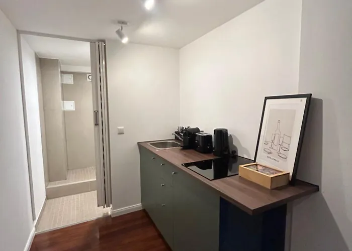 Apartment Kasea Dammtor Messe Up To 8 Guests Family Hamburg